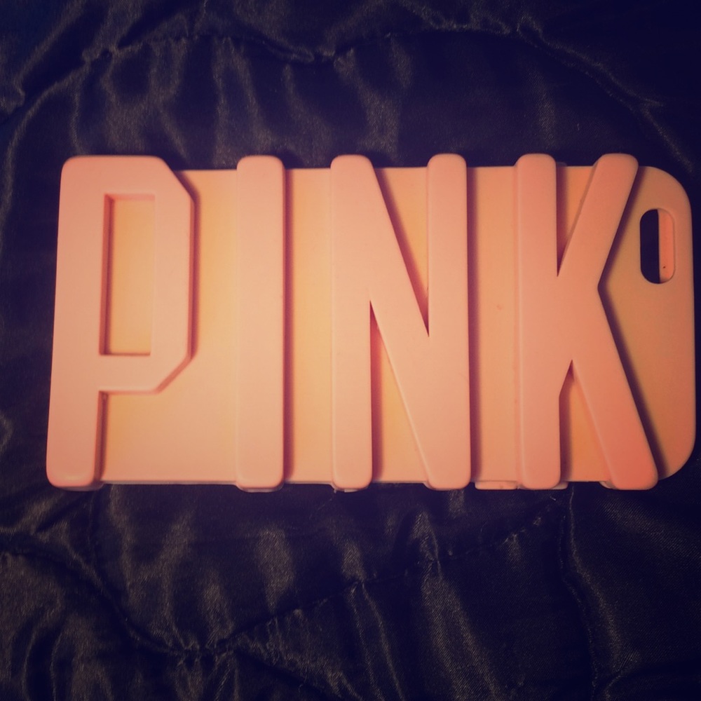 💕 PINK Victoria Secret IPhone 6 Plus phone case!